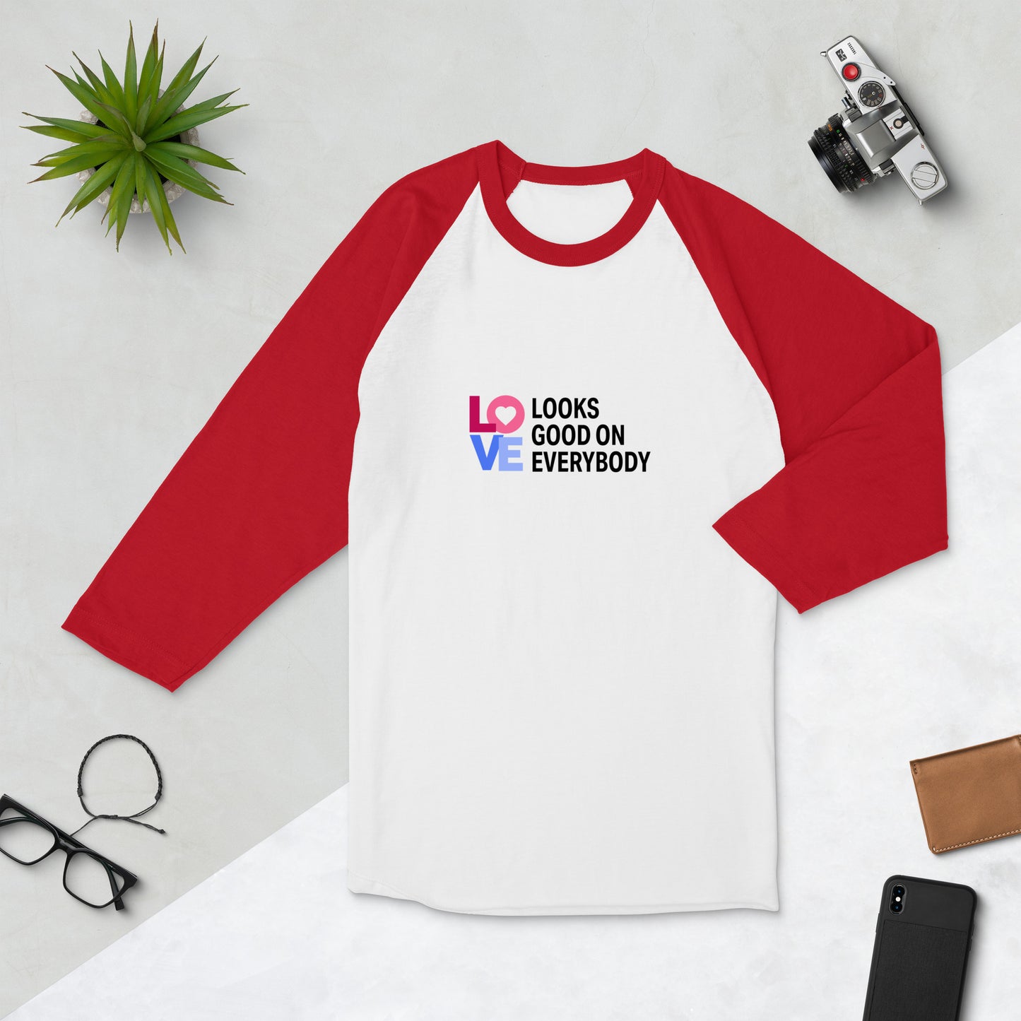 LOVE LOOKS GOOD - 3/4 Sleeve Shirt